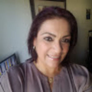 Meet your Posher, Alondra